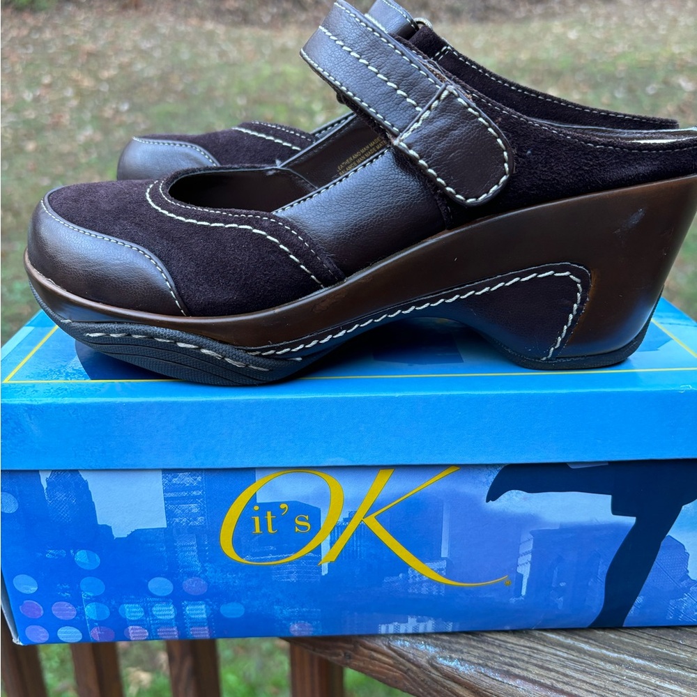 Women's Black and Brown Shoes